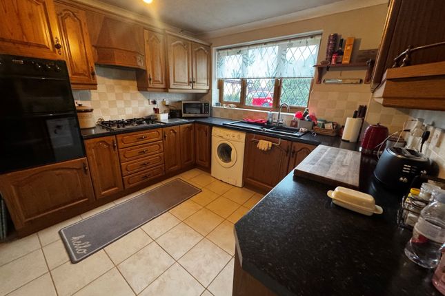3, Moathouse Close, Stafford photo 2
