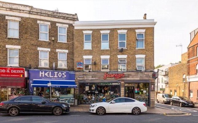 1-bed flat on 40A,, St. James's Street, London, £310,000