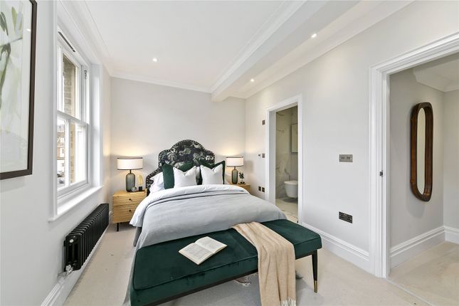 Flat for sale in Friars Way The Green, Richmond