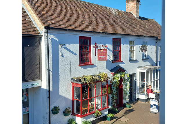 Thumbnail Restaurant/cafe for sale in High Street, Hythe, Southampton