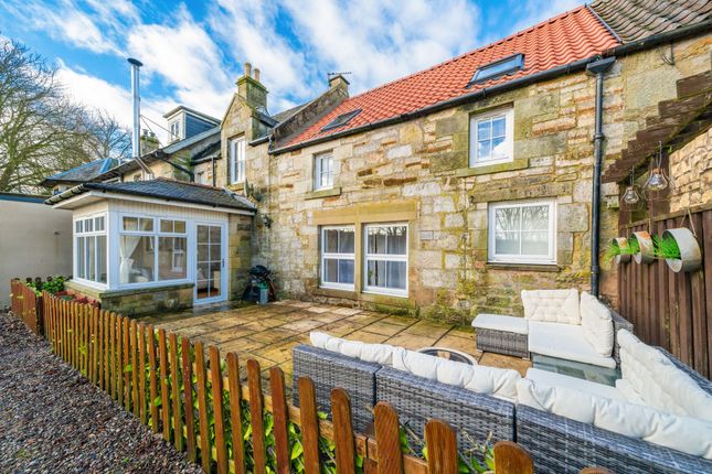 Thumbnail Cottage for sale in Dron Court, St Andrews