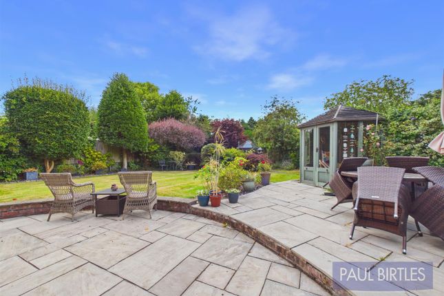 14, Teesdale Avenue, Trafford photo 2