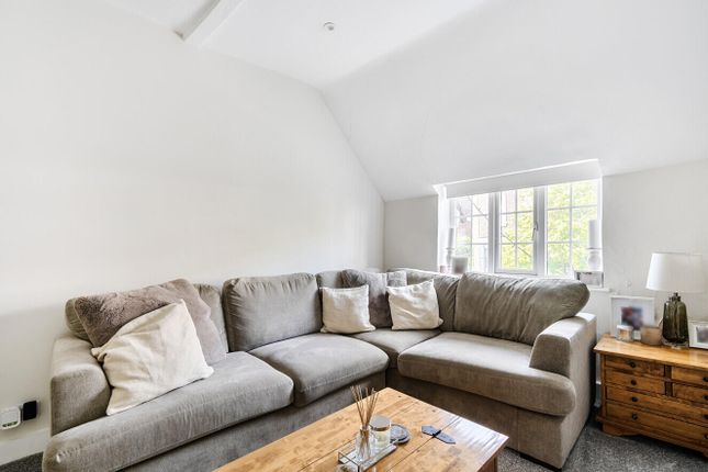 Flat, 17, High Street, Westerham photo 3