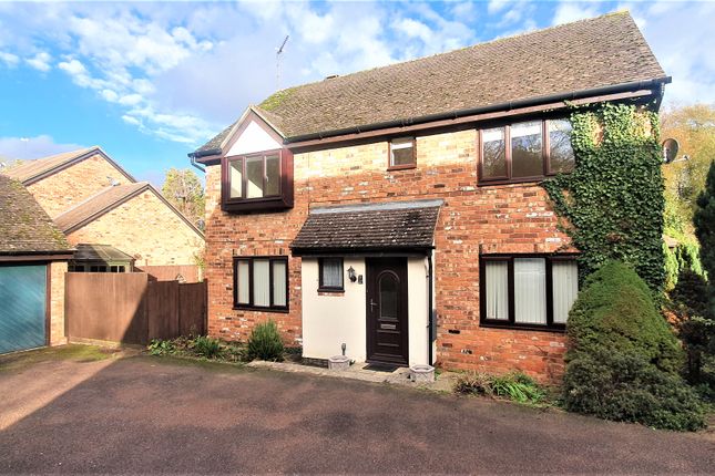 Thumbnail Detached house to rent in Hunt Close, Oxfordshire, Bicester