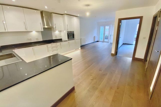 Flat 2, Adeline Heights Rosalind Drive, Maidstone photo 2