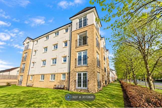Flat   Stewards Way, Renfrew photo 2