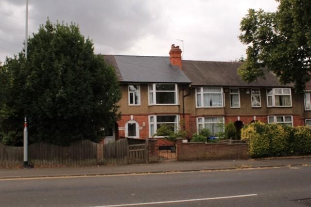 Thumbnail Terraced house to rent in Kingsley Road, Northampton