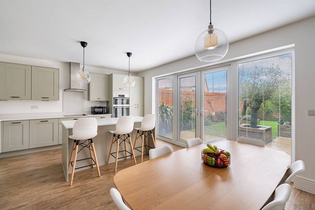 5, Ambrose Avenue, Herne Bay photo 4