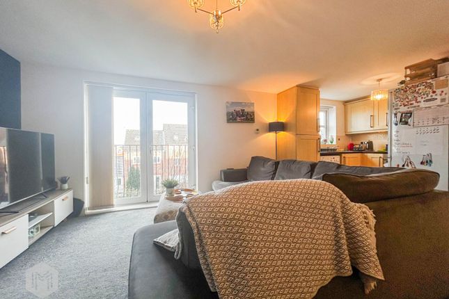 9, Danecroft, Bolton photo 3