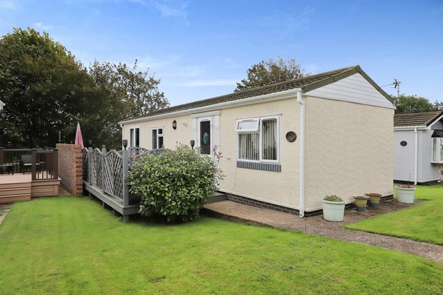 Mobile/park home for sale in Austcliffe Road, Cookley, Kidderminster
