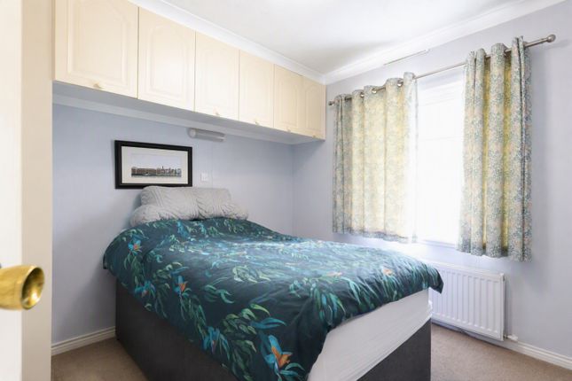 26, Grosvenor Avenue, Kings Langley photo 5