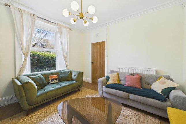 81, Green Lane, Dronfield photo 2