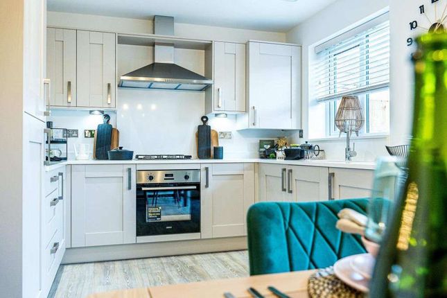 5, Dinting Vale, Glossop photo 4