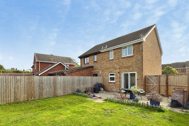 4, Shoreland Close, Westbury photo 2