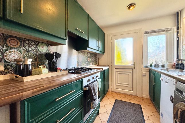 10, Mossend Avenue, Kilbirnie photo 3