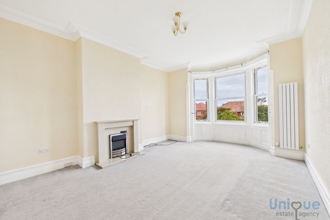 18 St. Annes Road East, Lytham St. Annes photo 2