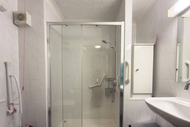 48, Brielen Court, Nottingham photo 4