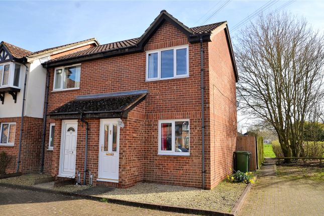 End terrace house to rent in Roding Way, Didcot