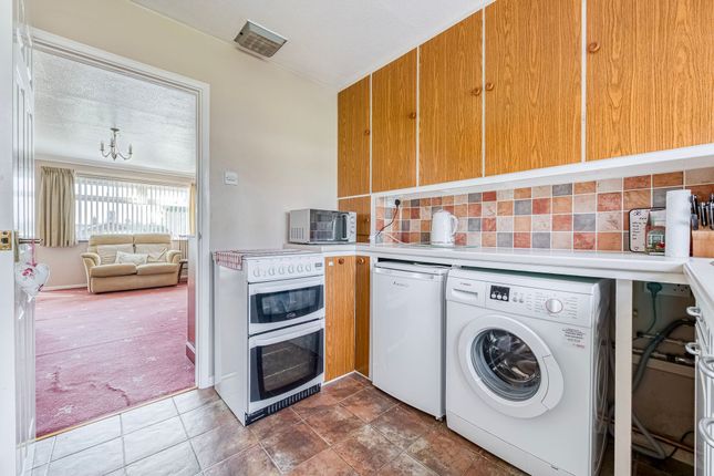 9 McLean Drive, Lowestoft photo 4