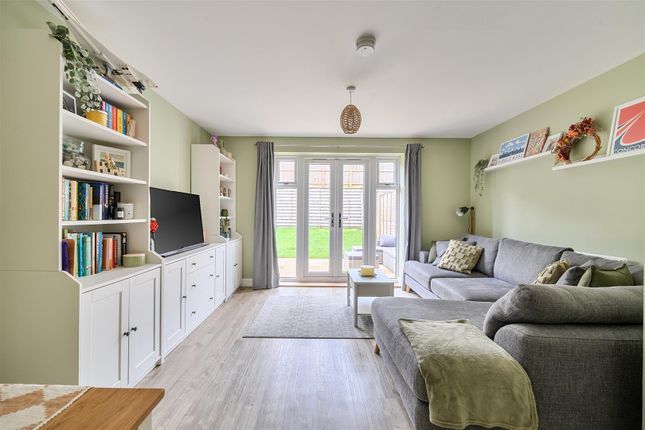 48, Wheatfield Avenue, Chippenham photo 4
