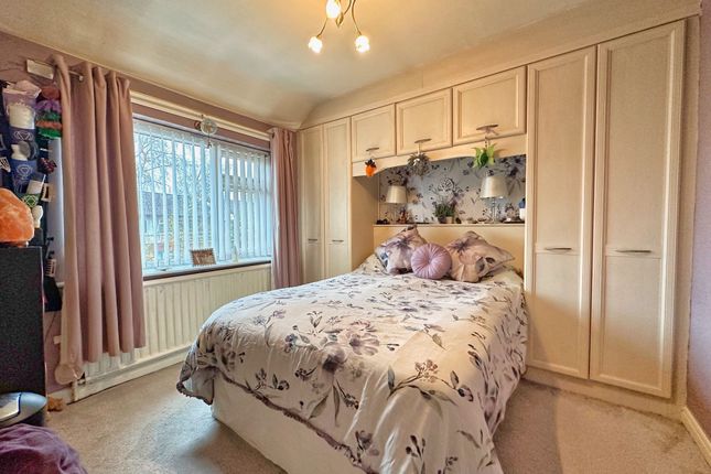 Semi-detached house for sale in Lyndhurst Avenue, Irlam
