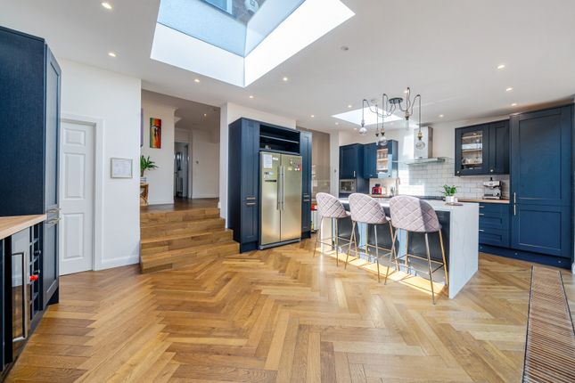 139, Kidbrooke Park Road, London photo 3