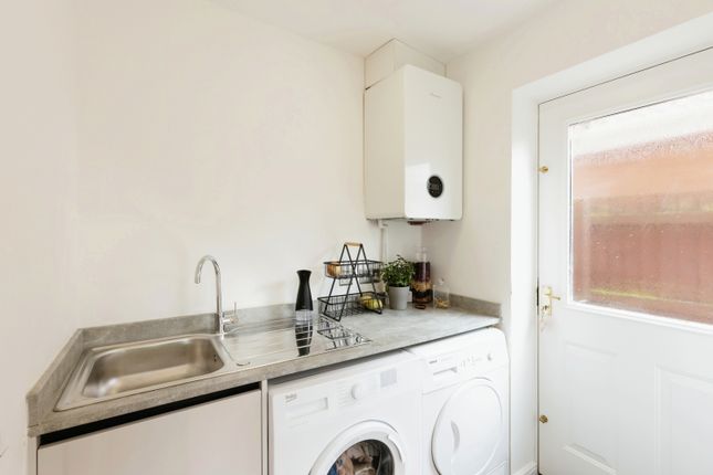 57, Galileo Gardens, Cheltenham photo 4