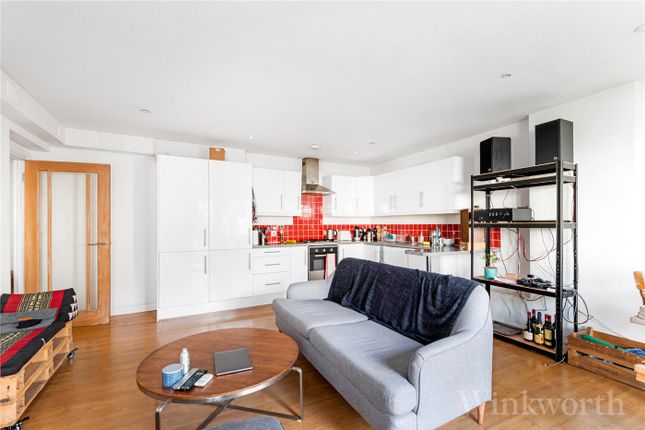 Flat 5, Ferial Court, 78, Furley Road, London photo 3