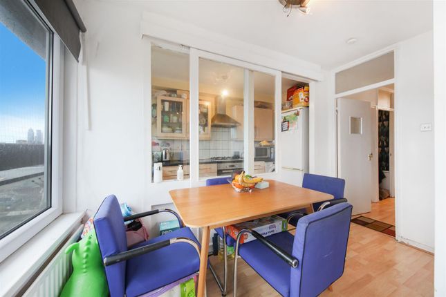 Flat for sale in Durrington Tower, Wandsworth Road, London