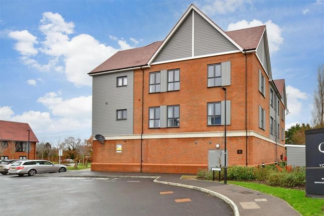 Thumbnail Flat for sale in Braid Drive, Herne Bay, Kent
