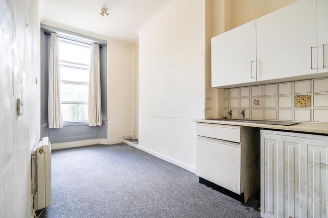 Flat 5, 27 Upton Road, Torquay photo 3