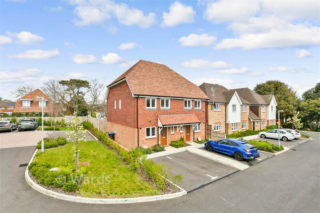 18, Kings Close, Broadstairs photo 3