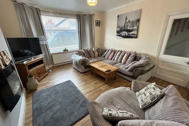 29, Kensington Avenue, Colwyn Bay photo 3
