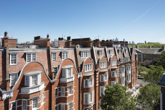 Flat 23, Sloane Court West, London photo 2