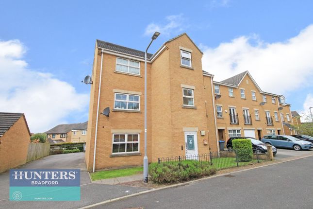 Thumbnail Flat for sale in Alred Court Bierley, Bradford, West Yorkshire
