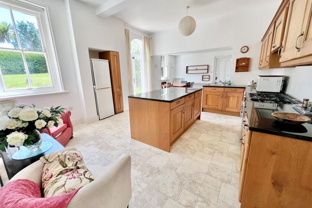 Trusley Cottage, York Lane, Totland Bay photo 3