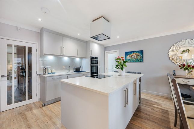 17 Grasmere Road, Alderley Edge photo 4