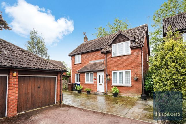 Thumbnail Detached house for sale in Northfields, Grays, Essex