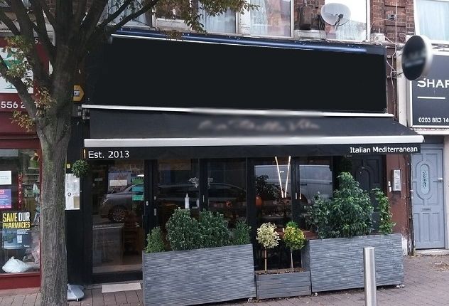 Restaurant/cafe to let in High Road Leytonstone, London