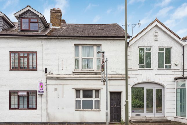 1-bed maisonette on Flat 1, 216, Station Road, Surrey, £200,000