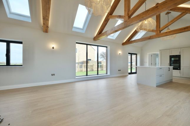 Long Barn, Manor Farm, Huntingdon photo 2