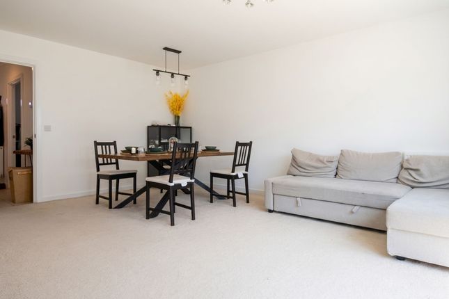 28 Ise Valley Way, Wellingborough photo 4