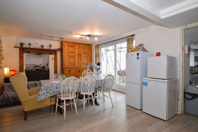 Engleton House, 67, Killigrew Street, Falmouth photo 4