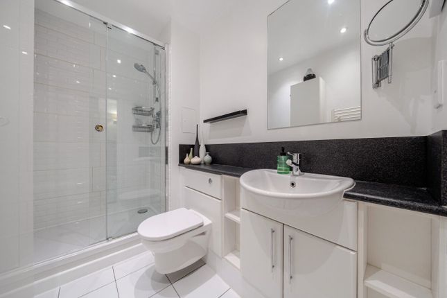 15 Palladio Court,, Mapleton Road, Southfields photo 4
