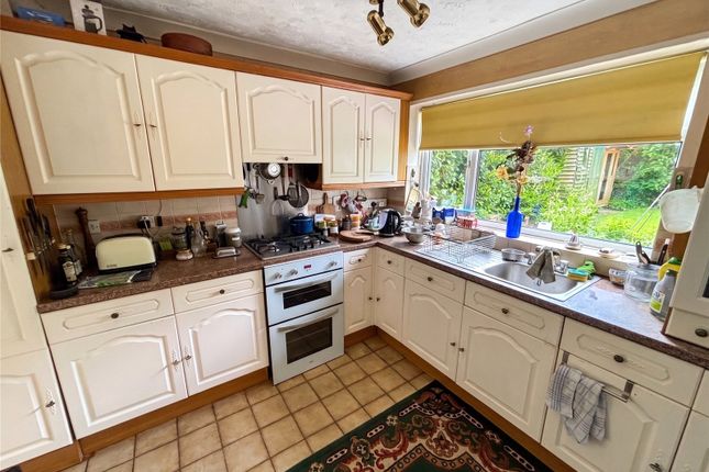 8, Stokesay Green, Telford photo 3