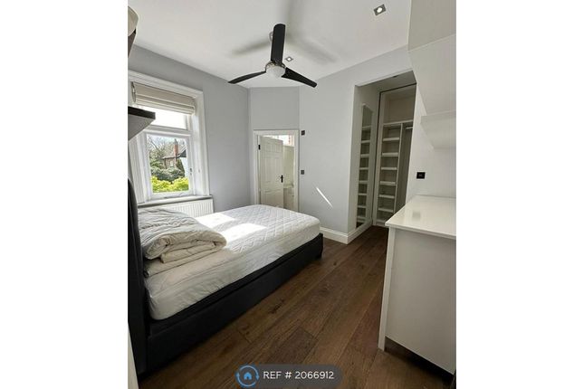 Thumbnail Room to rent in Chatsworth Road, London