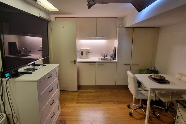 Flat 12, 489 Holloway Road, Flat 12, 489 Holloway Road, London photo 3
