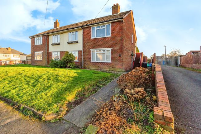 Thumbnail Maisonette for sale in Wagstaff Close, Bilston