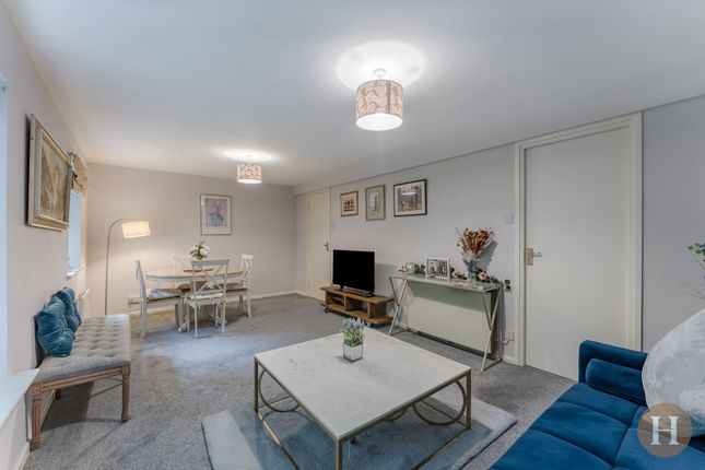 29 Griffin Gardens, Birmingham photo 4