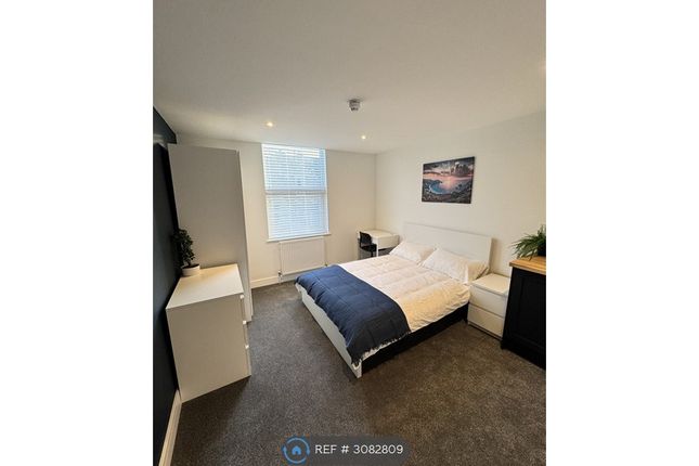1-bed house on Portsmouth, £795/mo